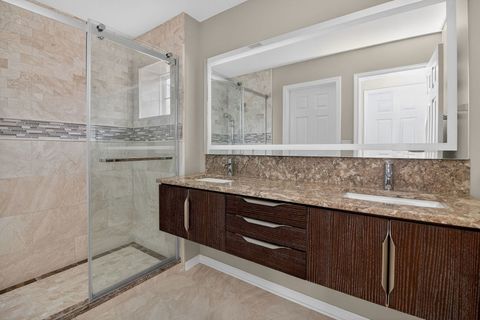 Tiny photo for 1108 Oxford Court, Oakbrook Terrace, IL 60181 (MLS # 12598232)