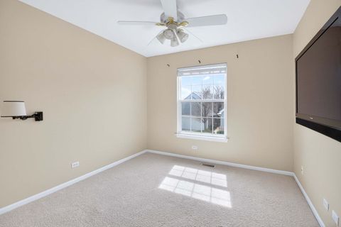 Tiny photo for 1108 Oxford Court, Oakbrook Terrace, IL 60181 (MLS # 12598232)