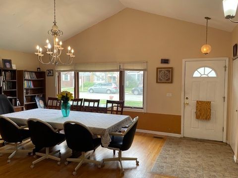 Tiny photo for 6030 N Drake Avenue, Chicago, IL 60659 (MLS # 12402593)