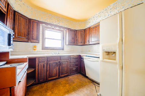 Tiny photo for 7333 W Foster Avenue, Harwood Heights, IL 60706 (MLS # 12586131)