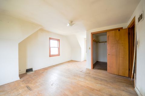 Tiny photo for 7333 W Foster Avenue, Harwood Heights, IL 60706 (MLS # 12586131)