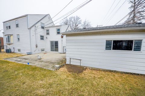 Tiny photo for 7333 W Foster Avenue, Harwood Heights, IL 60706 (MLS # 12586131)