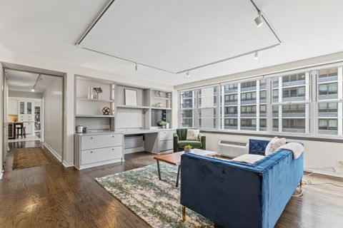 Tiny photo for 850 N Dewitt Place #18A, Chicago, IL 60611 (MLS # 12496114)