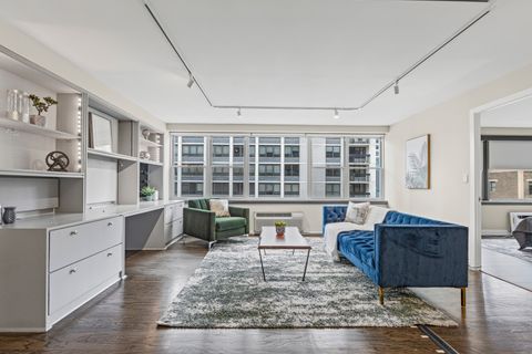 Tiny photo for 850 N Dewitt Place #18A, Chicago, IL 60611 (MLS # 12496114)