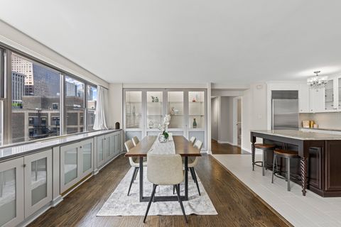 Tiny photo for 850 N Dewitt Place #18A, Chicago, IL 60611 (MLS # 12496114)