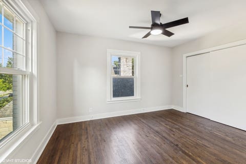 Tiny photo for 223 Southcote Road, Riverside, IL 60546 (MLS # 12643208)