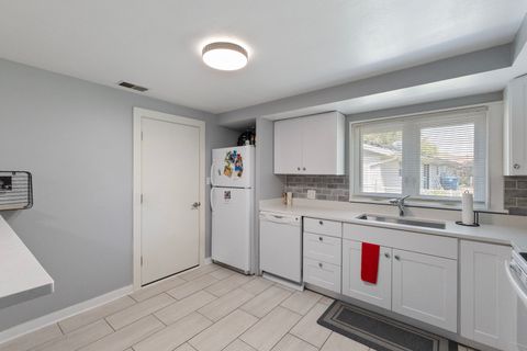 Tiny photo for 231 Webster Lane, Schaumburg, IL 60193 (MLS # 12469051)