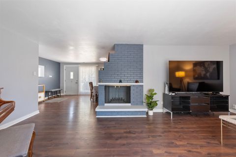 Tiny photo for 231 Webster Lane, Schaumburg, IL 60193 (MLS # 12469051)