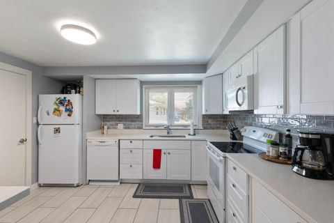 Tiny photo for 231 Webster Lane, Schaumburg, IL 60193 (MLS # 12469051)