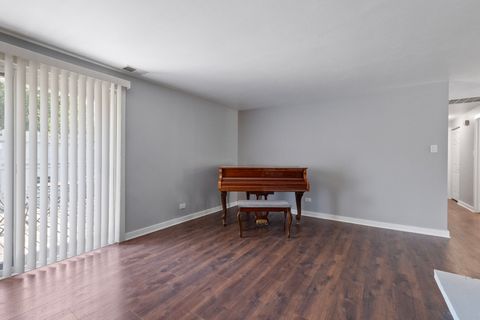 Tiny photo for 231 Webster Lane, Schaumburg, IL 60193 (MLS # 12469051)