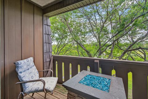 Tiny photo for 13200 W Heiden Circle #2411, Lake Bluff, IL 60044 (MLS # 12453099)