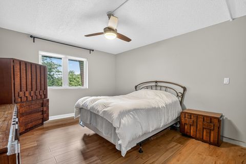 Tiny photo for 13200 W Heiden Circle #2411, Lake Bluff, IL 60044 (MLS # 12453099)