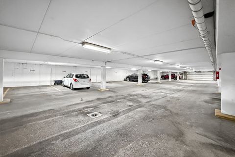 Tiny photo for 13200 W Heiden Circle #2411, Lake Bluff, IL 60044 (MLS # 12453099)