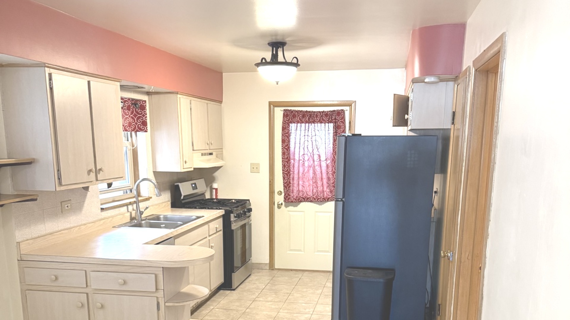 7121 W Foster Place 1