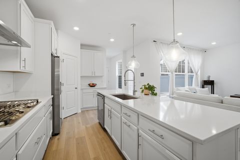 Tiny photo for 331 Didier Court, Buffalo Grove, IL 60089 (MLS # 12650541)