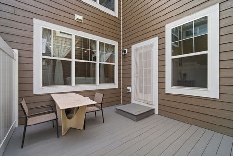 Tiny photo for 331 Didier Court, Buffalo Grove, IL 60089 (MLS # 12650541)