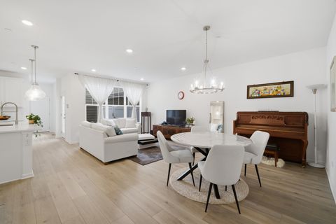 Tiny photo for 331 Didier Court, Buffalo Grove, IL 60089 (MLS # 12650541)