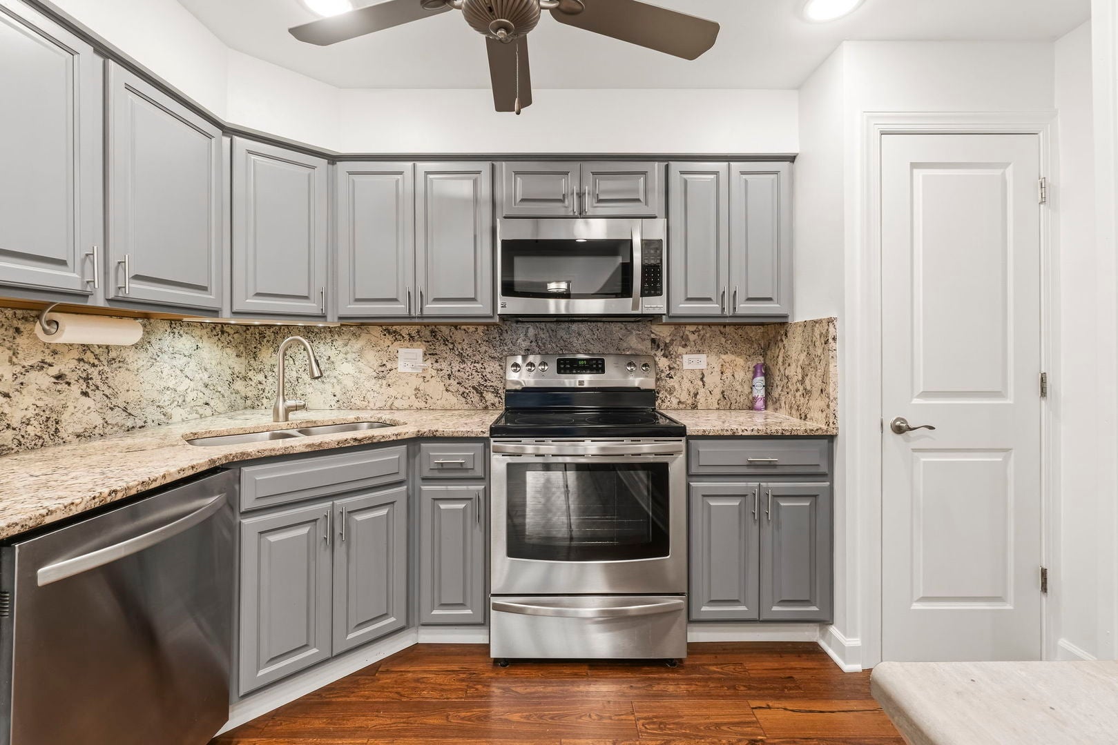 101 Lake Hinsdale Drive 108