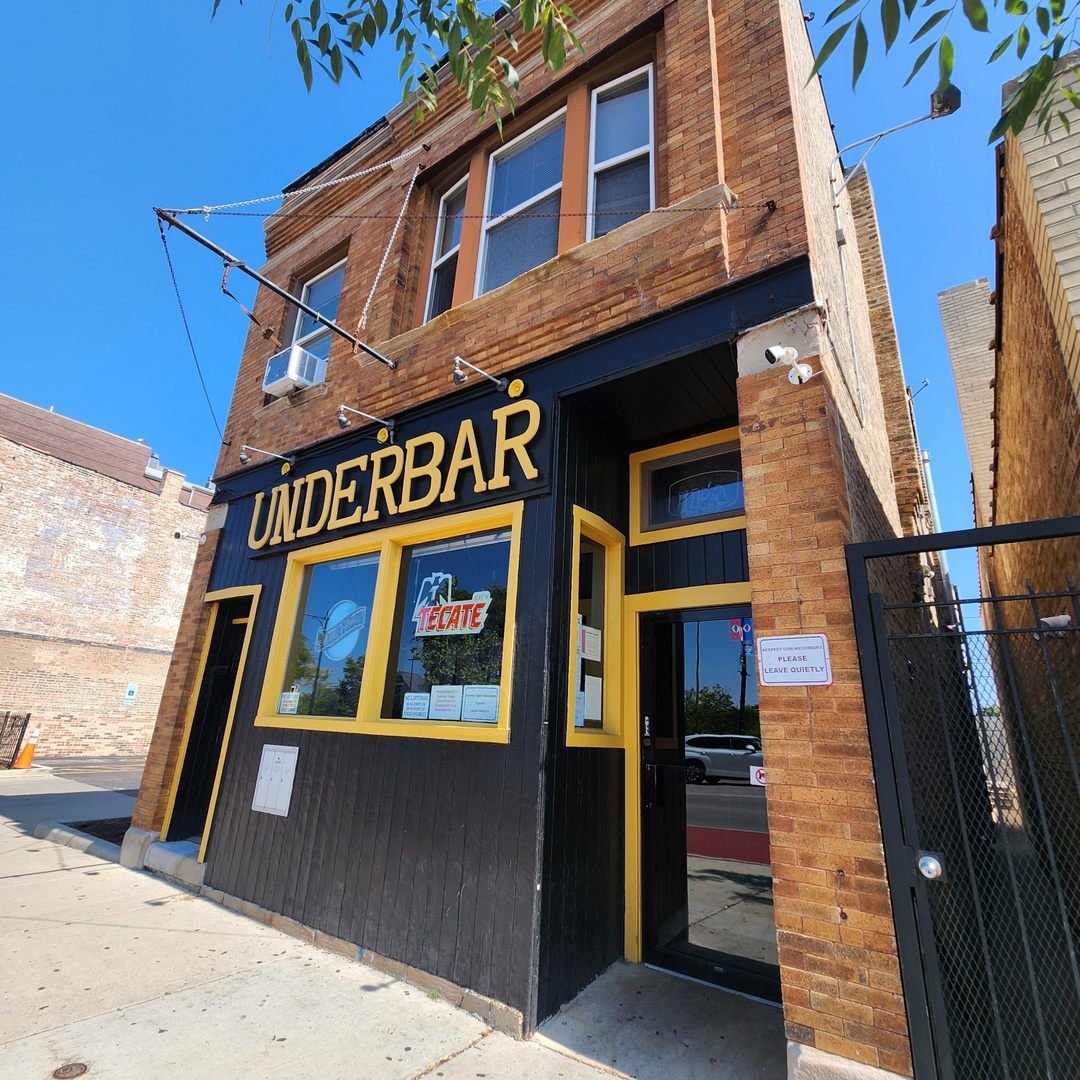 3243 N Western Avenue