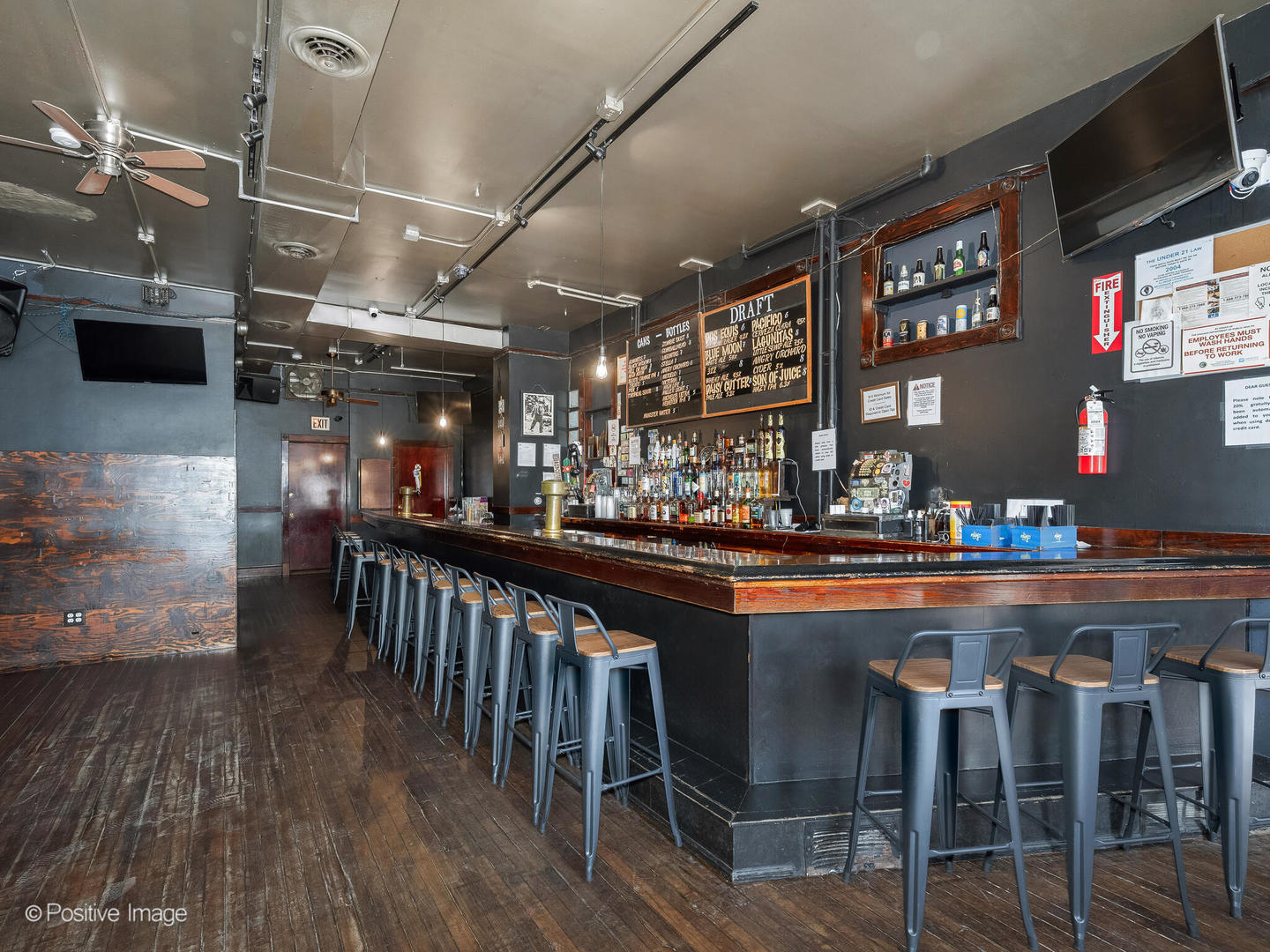 3243 N Western Avenue