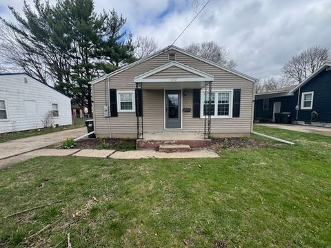 Photo of 1212 E 15th Street, Sterling, IL 61081 (MLS # 12616035)