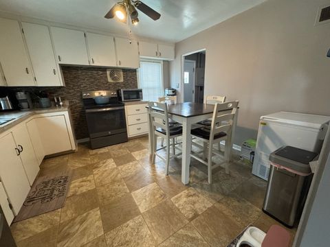 Tiny photo for 1212 E 15th Street, Sterling, IL 61081 (MLS # 12616035)