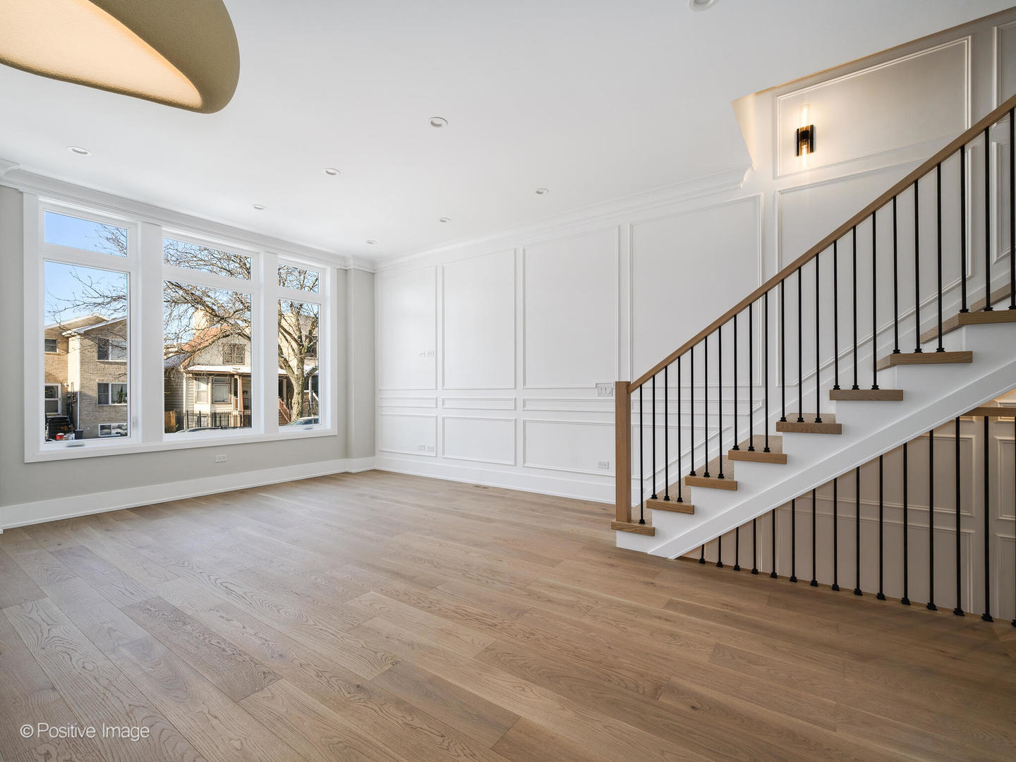 3055 N Christiana Avenue