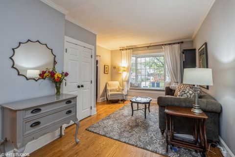 Tiny photo for 320 N Stone Avenue, La Grange Park, IL 60526 (MLS # 12650905)