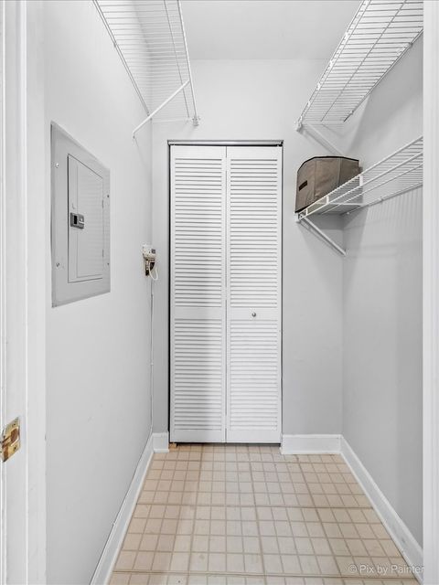 Tiny photo for 1430 N La Salle Drive #F1, Chicago, IL 60610 (MLS # 12499354)