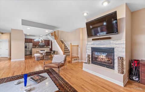 Tiny photo for 1430 N La Salle Drive #F1, Chicago, IL 60610 (MLS # 12499354)