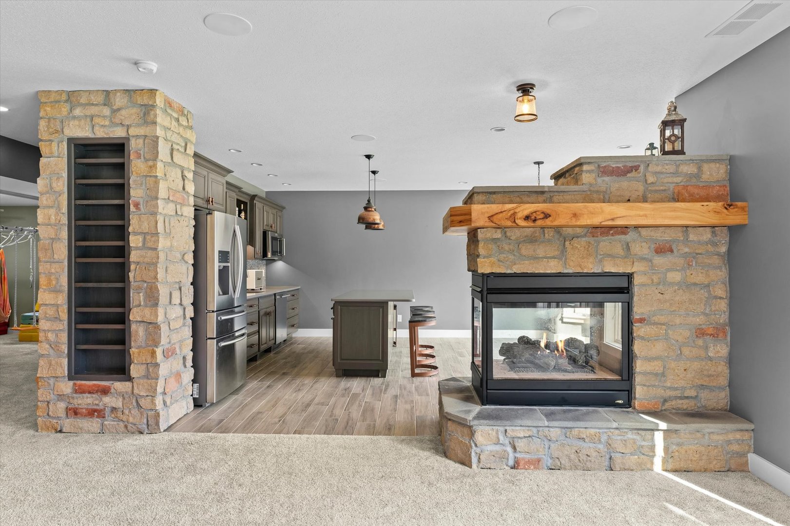 Mahomet, Illinois, 61853, United States, 5 Bedrooms Bedrooms, ,5 BathroomsBathrooms,Residential,Active,2033419