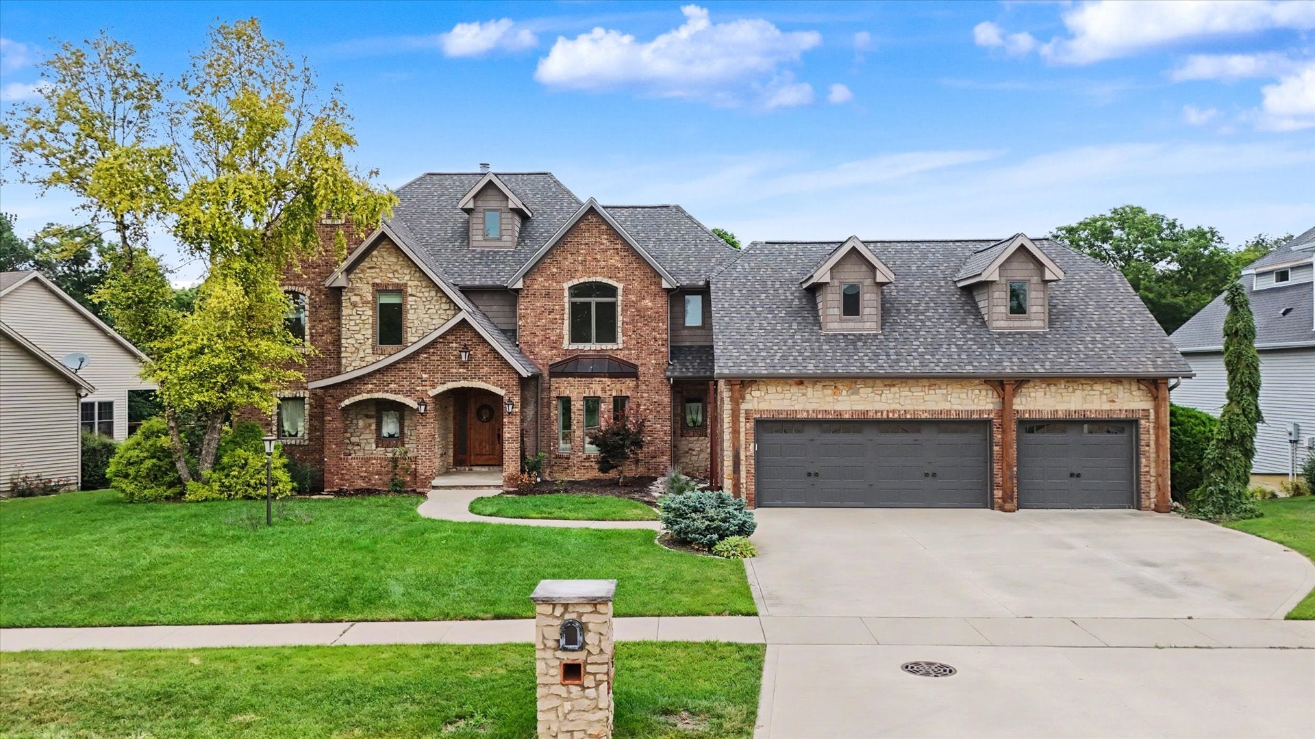 1610 Briarwood Lane