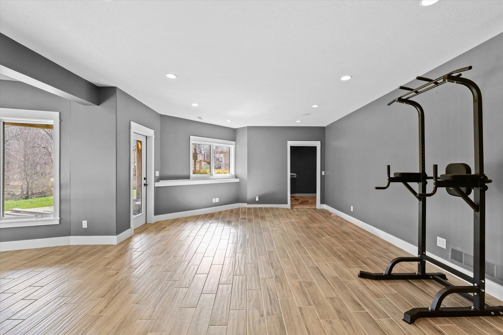 Mahomet, Illinois, 61853, United States, 5 Bedrooms Bedrooms, ,5 BathroomsBathrooms,Residential,Active,2033419