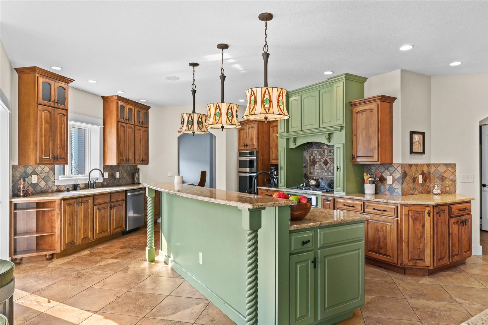 Mahomet, Illinois, 61853, United States, 5 Bedrooms Bedrooms, ,5 BathroomsBathrooms,Residential,Active,2033419