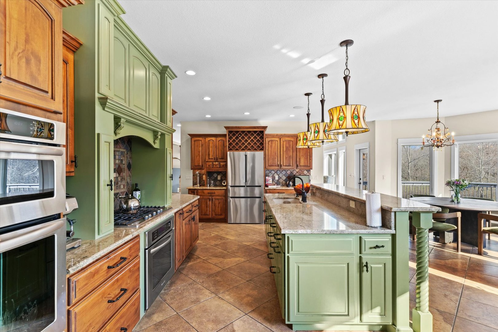 Mahomet, Illinois, 61853, United States, 5 Bedrooms Bedrooms, ,5 BathroomsBathrooms,Residential,Active,2033419