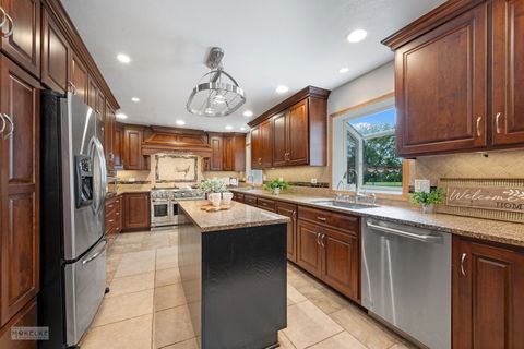 Tiny photo for 1701 Grand Prairie Drive, New Lenox, IL 60451 (MLS # 12486461)