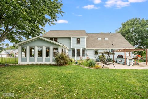 Tiny photo for 1701 Grand Prairie Drive, New Lenox, IL 60451 (MLS # 12486461)
