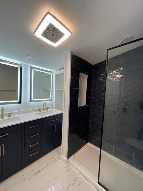 Tiny photo for 607 W Olive Street, Bloomington, IL 61701 (MLS # 12526226)