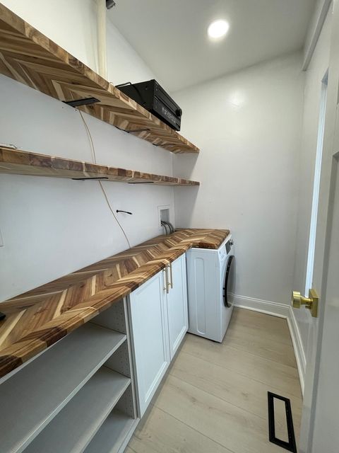 Tiny photo for 607 W Olive Street, Bloomington, IL 61701 (MLS # 12526226)