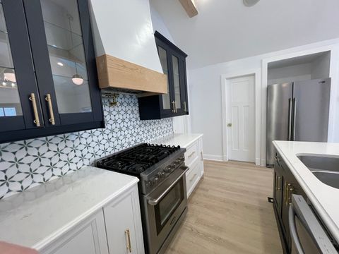 Tiny photo for 607 W Olive Street, Bloomington, IL 61701 (MLS # 12526226)