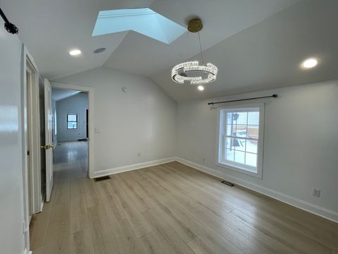 Tiny photo for 607 W Olive Street, Bloomington, IL 61701 (MLS # 12526226)