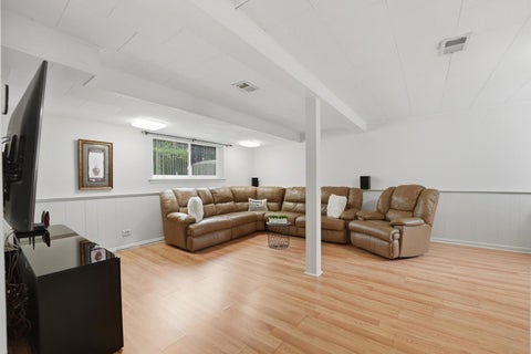 Tiny photo for 5 S Waterman Avenue, Arlington Heights, IL 60004 (MLS # 12679461)