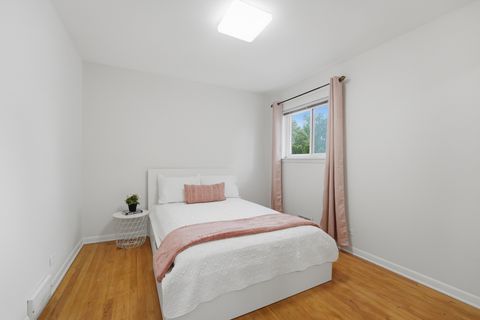 Tiny photo for 5 S Waterman Avenue, Arlington Heights, IL 60004 (MLS # 12679461)
