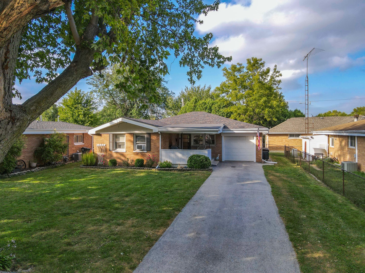 127 W Fourth Street