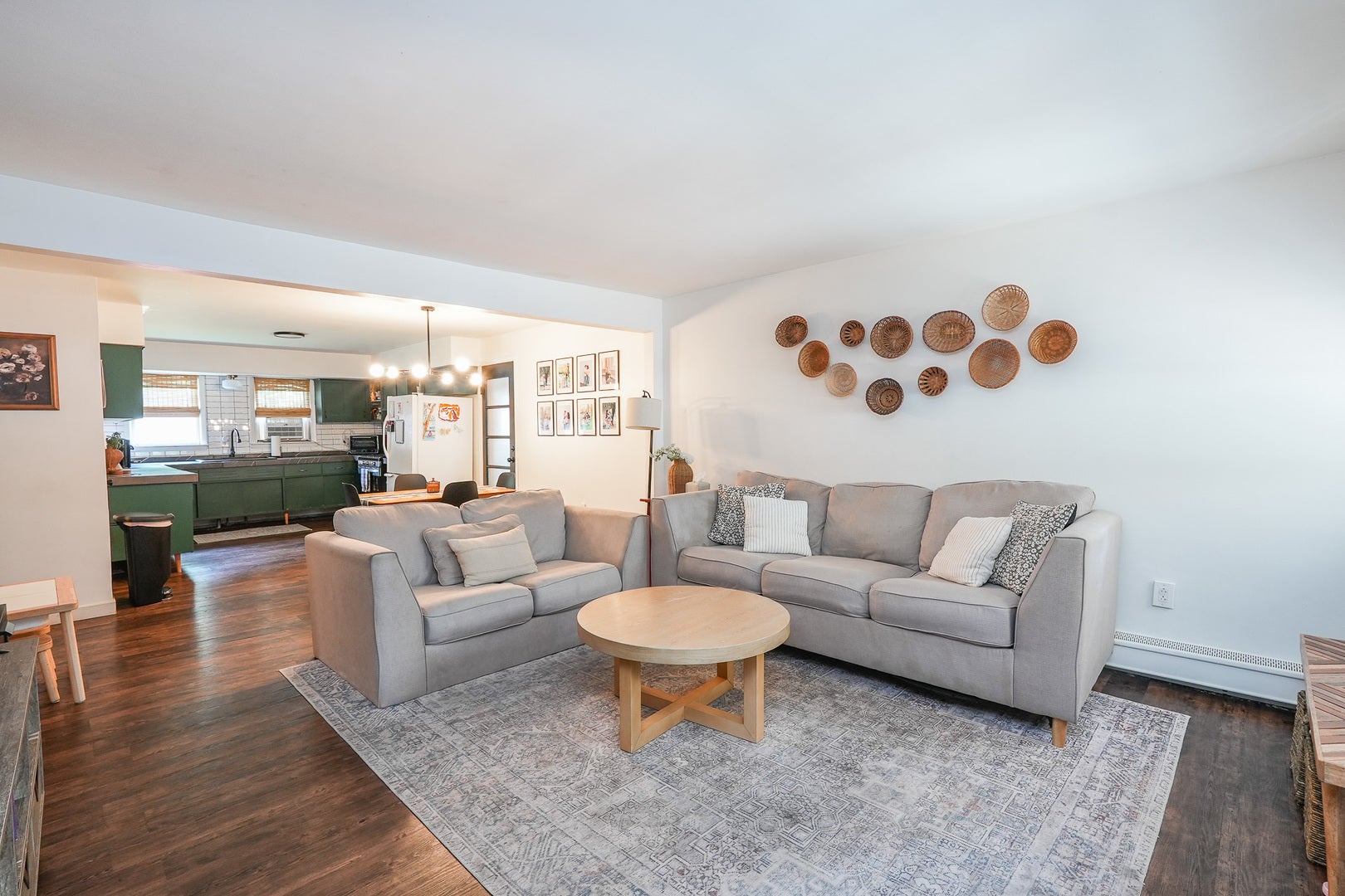 127 W Fourth Street