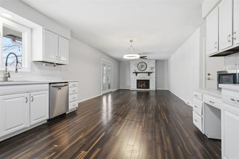 Tiny photo for 110 S Hershey Road, Bloomington, IL 61704 (MLS # 12542029)