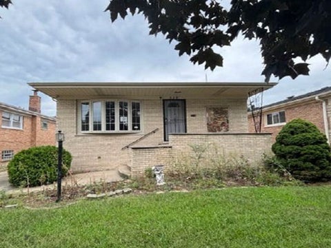 Tiny photo for 539 Escanaba Avenue, Calumet City, IL 60409 (MLS # 12790263)
