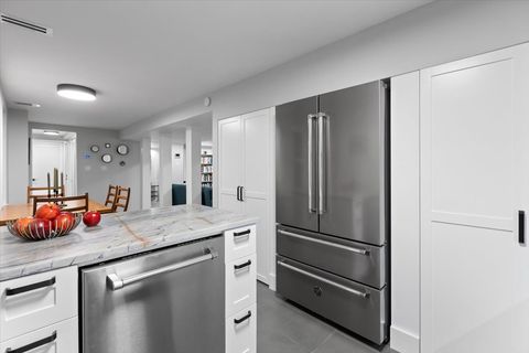 Tiny photo for 159 W Burton Place #G, Chicago, IL 60610 (MLS # 12534623)