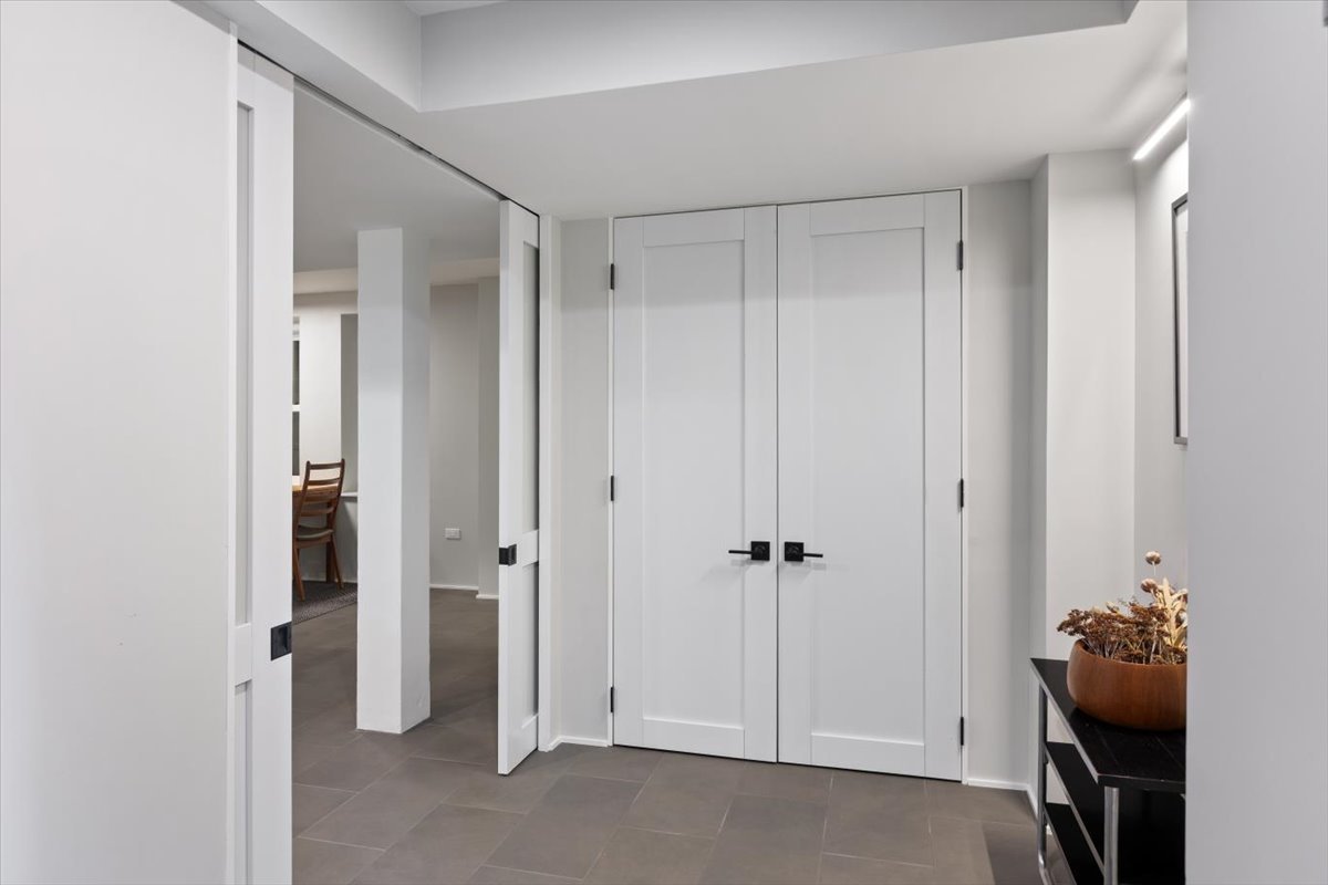 159 W Burton Place G