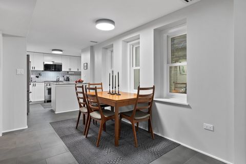 Tiny photo for 159 W Burton Place #G, Chicago, IL 60610 (MLS # 12534623)